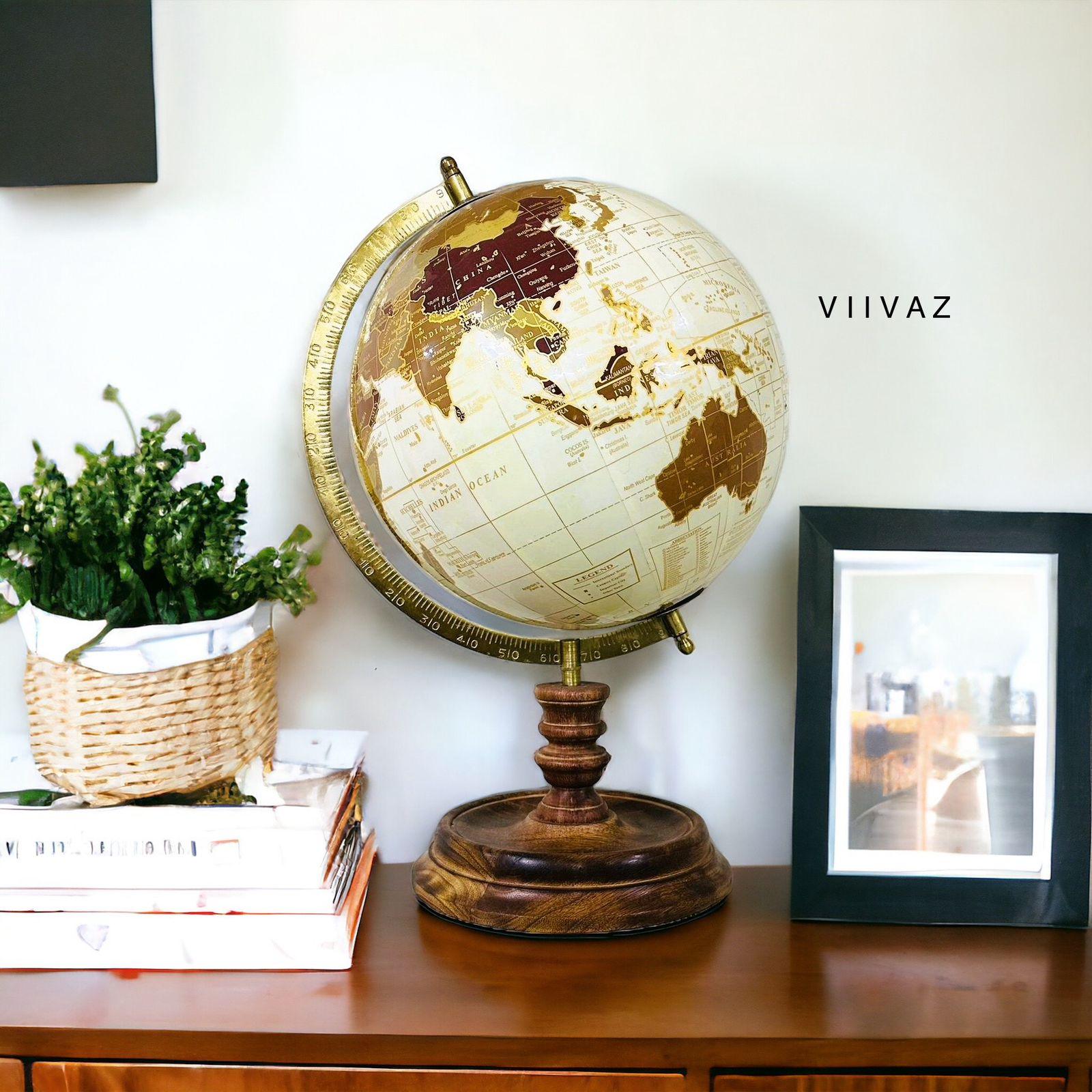 Sumatra Laminated White Globe